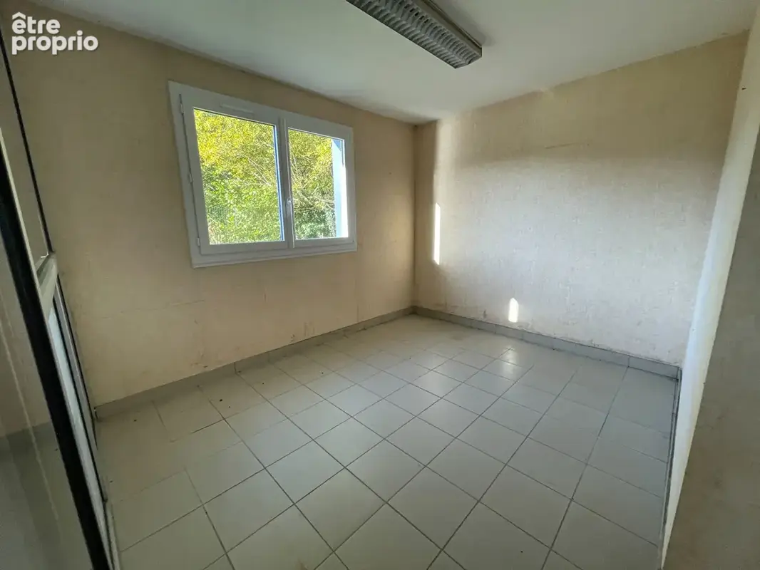 Local artisanal d'activité - saint-yvi 450 m2 - photo 12