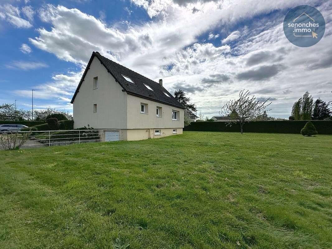 Maison à LA LOUPE