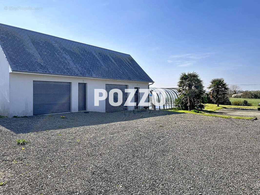 Maison à REGNEVILLE-SUR-MER