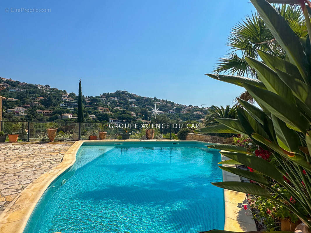 Maison à LES ISSAMBRES