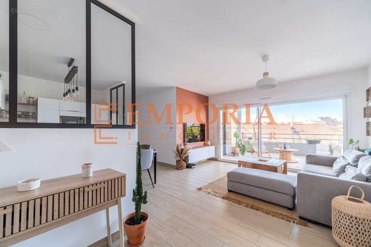 Appartement 72 m² à Altkirch  - photo 2