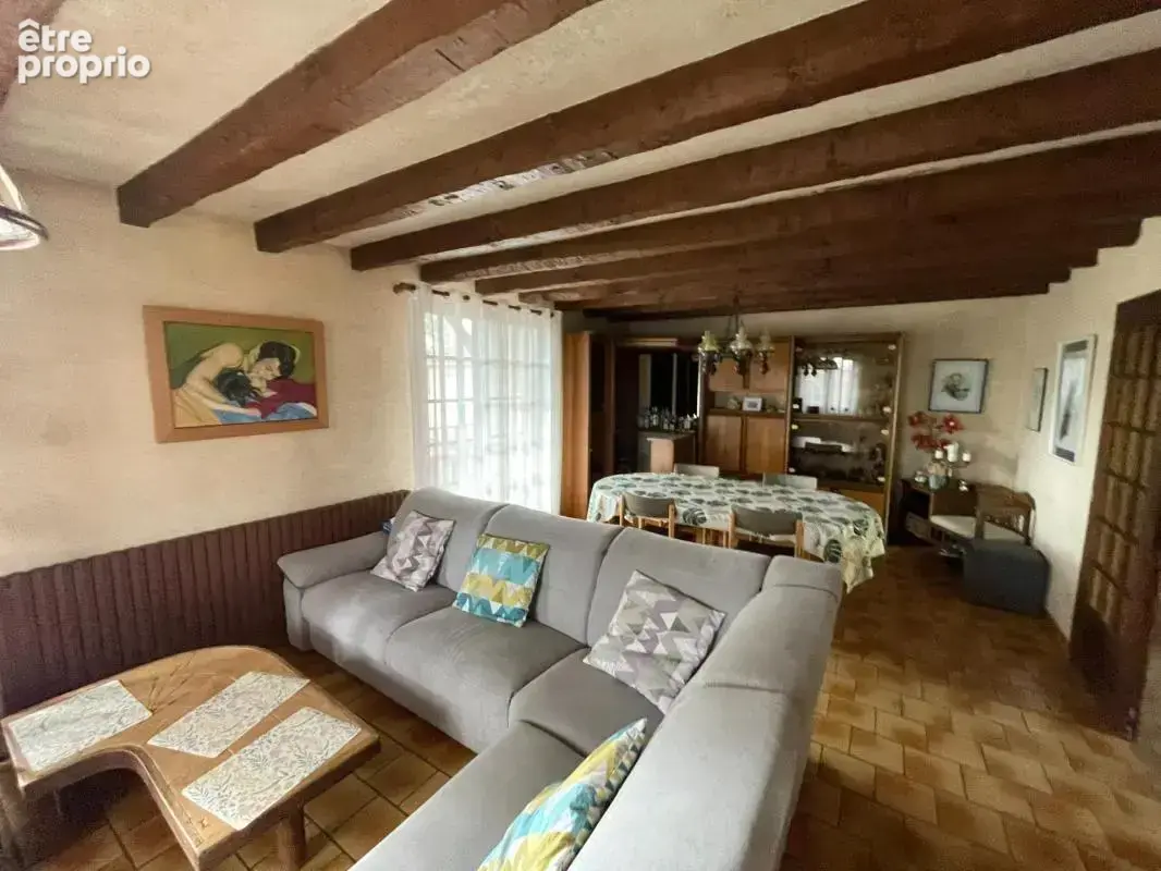 Maison 240 m² au calme, terrain, proche commerces - photo 3
