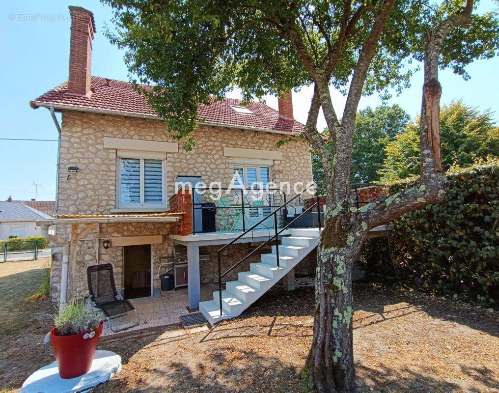 Maison à SALBRIS