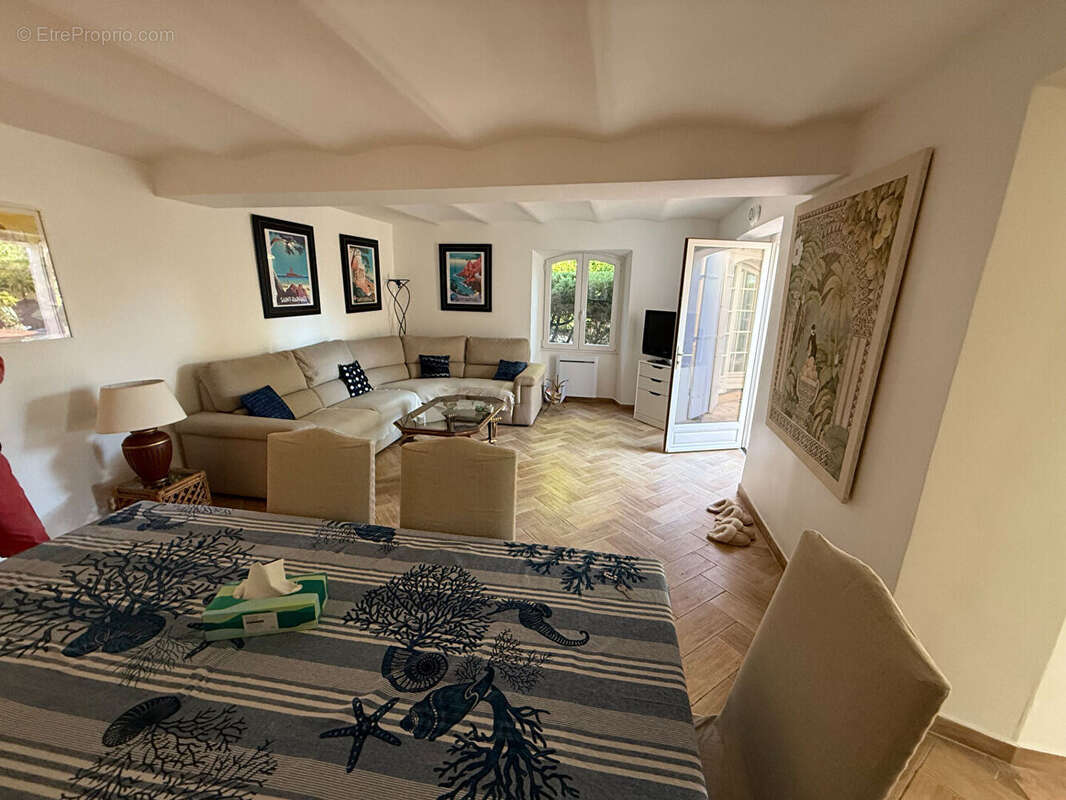 Appartement à SAINT-RAPHAEL