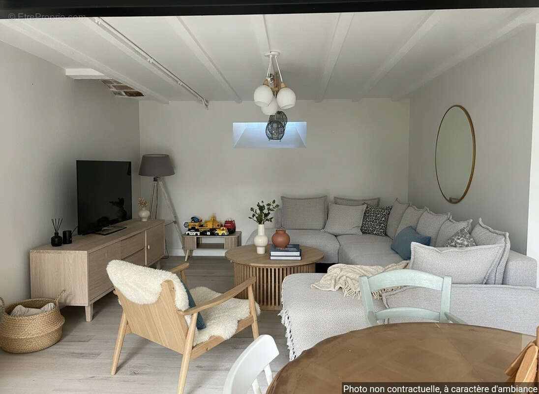 MAISON DE CARACTERE avec jardin et dépendance   investissement locatif à COGNAC - photo 2
