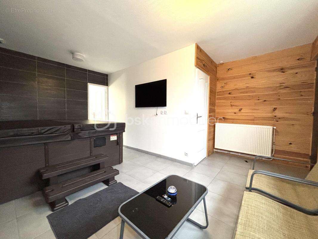 Maison à SAINT-FARGEAU-PONTHIERRY