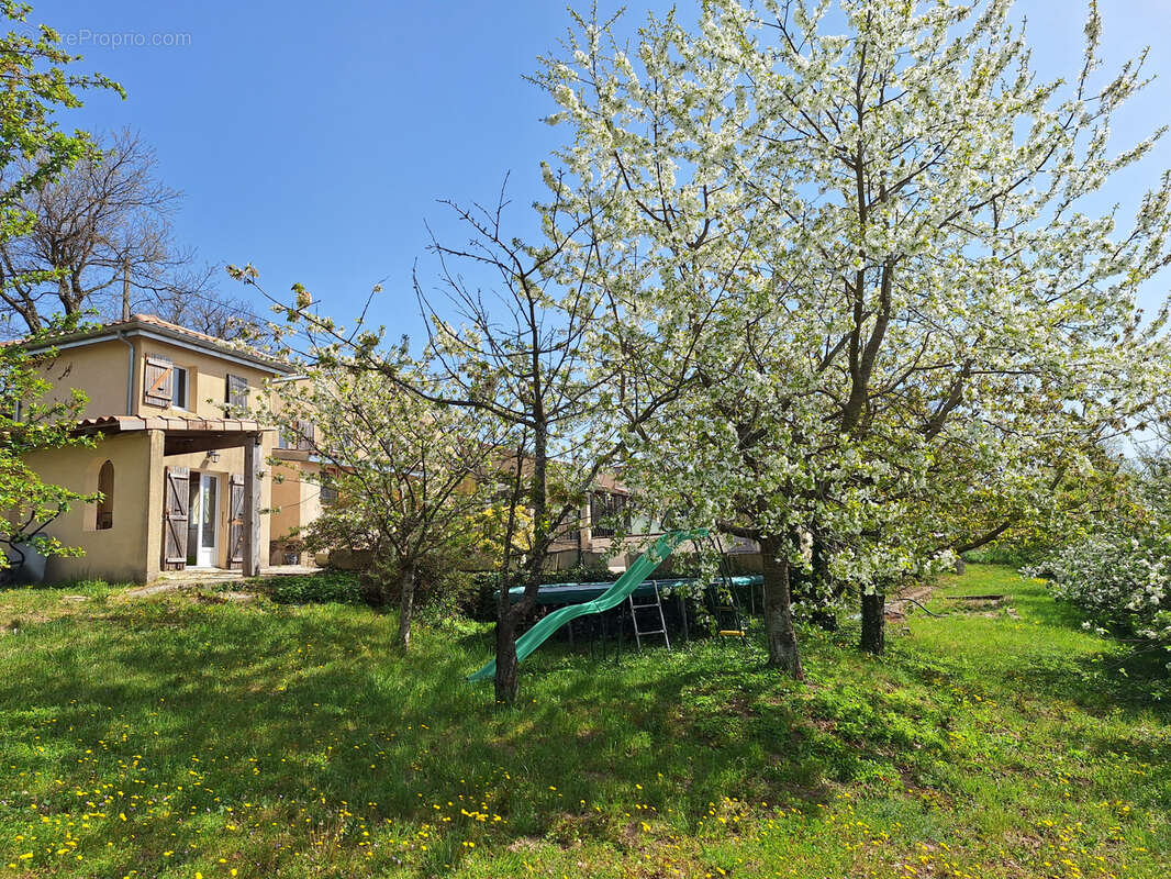 Maison à VERNOUX-EN-VIVARAIS