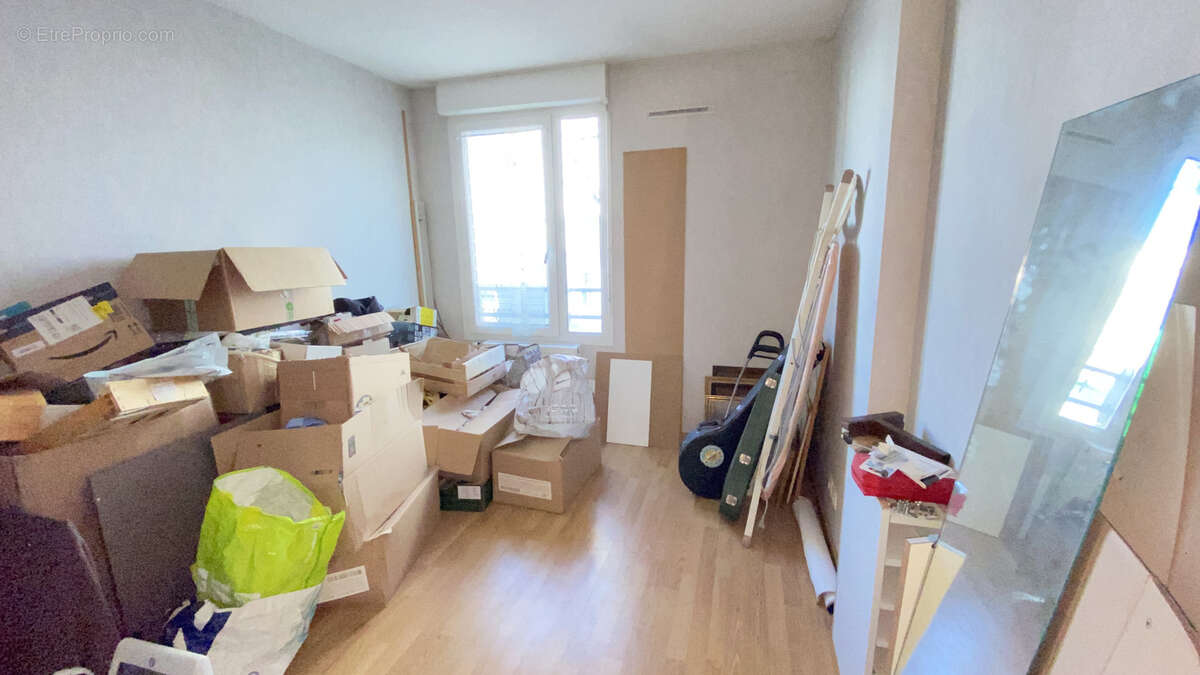 Appartement à SAINT-MARTIN-D'HERES