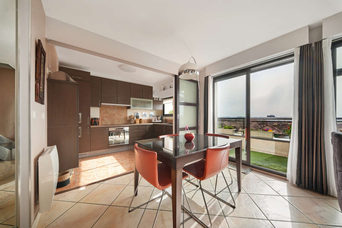 Appartement à SAVIGNY-SUR-ORGE