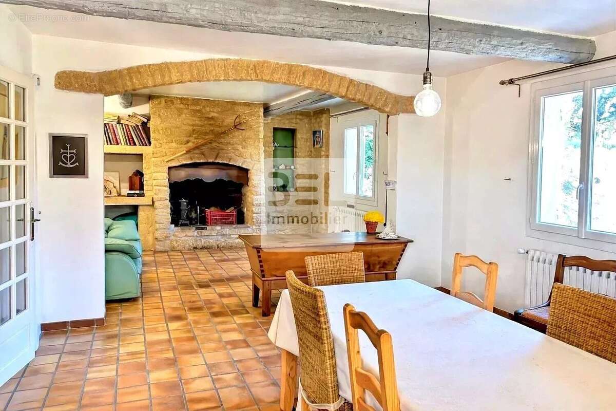 Maison à JONQUERETTES