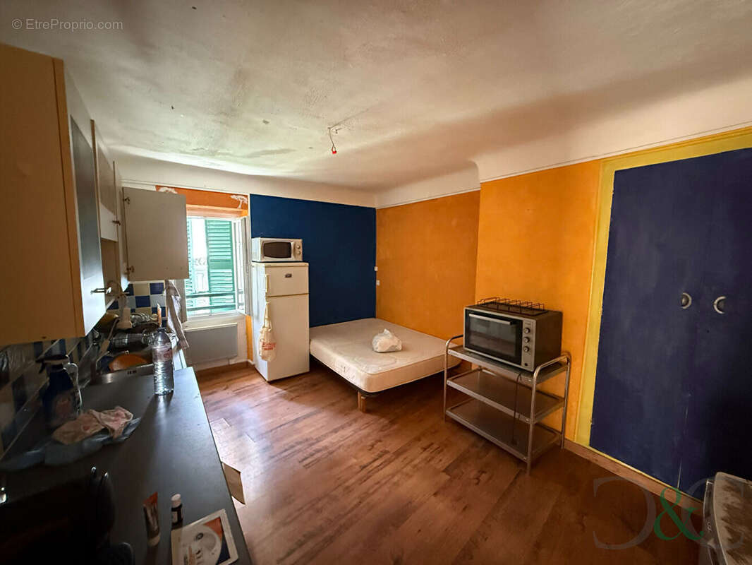 Appartement à BORMES-LES-MIMOSAS