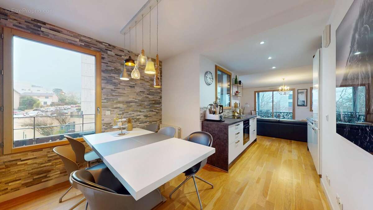 Appartement à LYON-5E