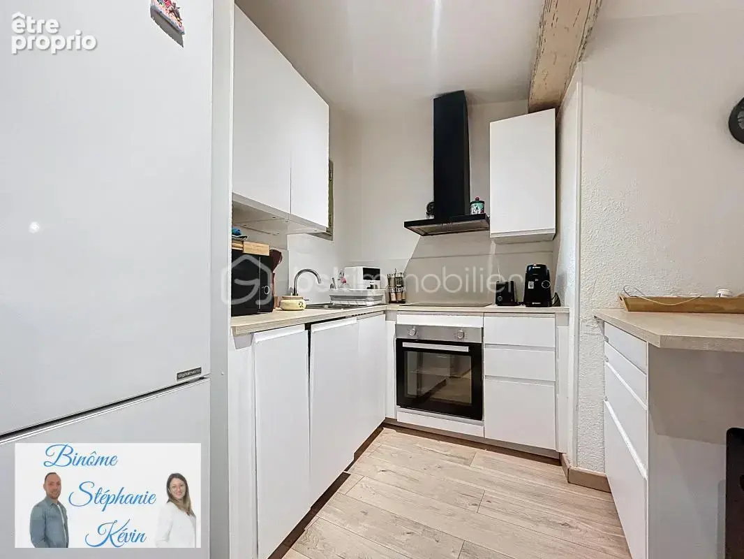  EXCLUSIVITÉ – Au cœur du village, avec toutes les commodités à pied : découvrez cet appartement T3 - photo 2