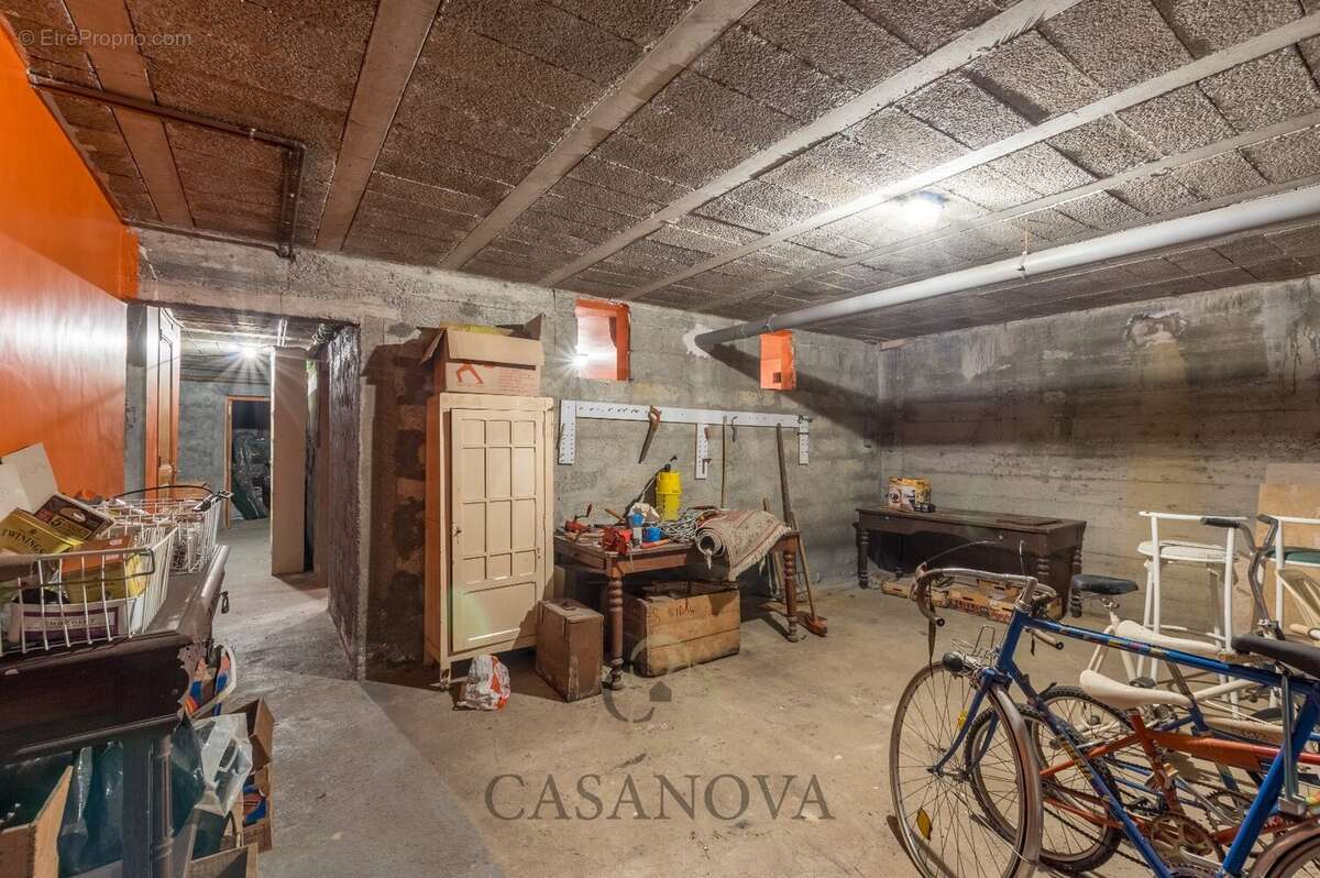 Maison familiale de plus de 270 m² avec parc arboré de 3 000 m² aux Arceaux à Montpellier - photo 31