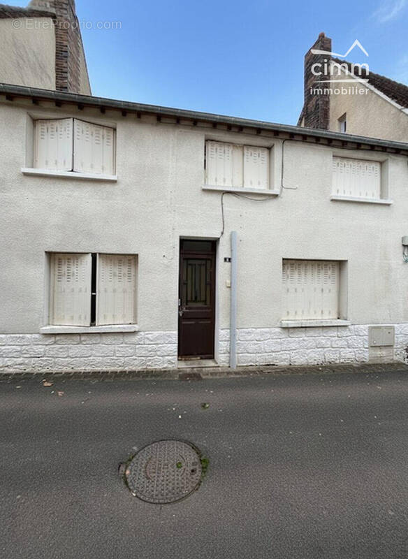 Appartement à FERRIERES-EN-GATINAIS