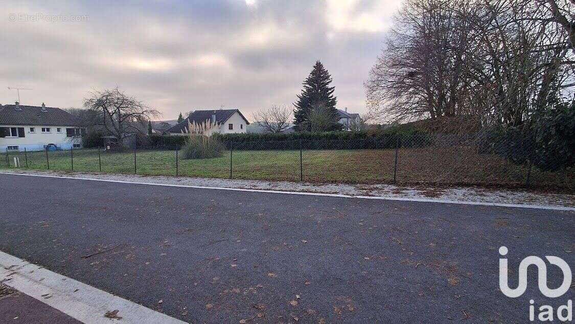 Photo 2 - Terrain à CHERVILLE