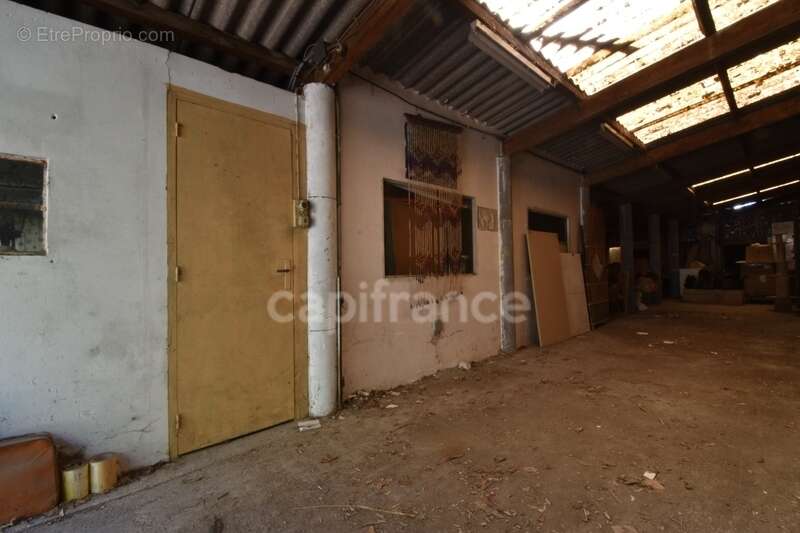 Terrain à SAINT-CHRISTOL-LES-ALES