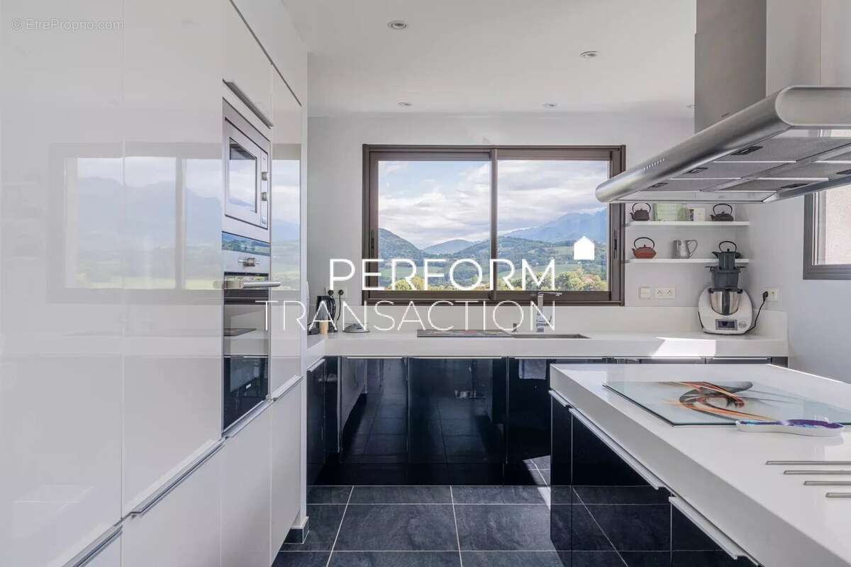 Maison à BRIE-ET-ANGONNES