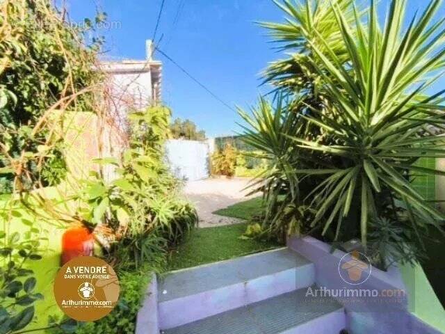 Maison à BORMES-LES-MIMOSAS