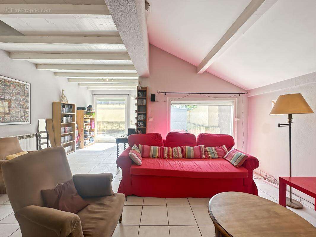 VALENCE - Maison 130m² sur 644m² de jardin avec piscine - photo 4