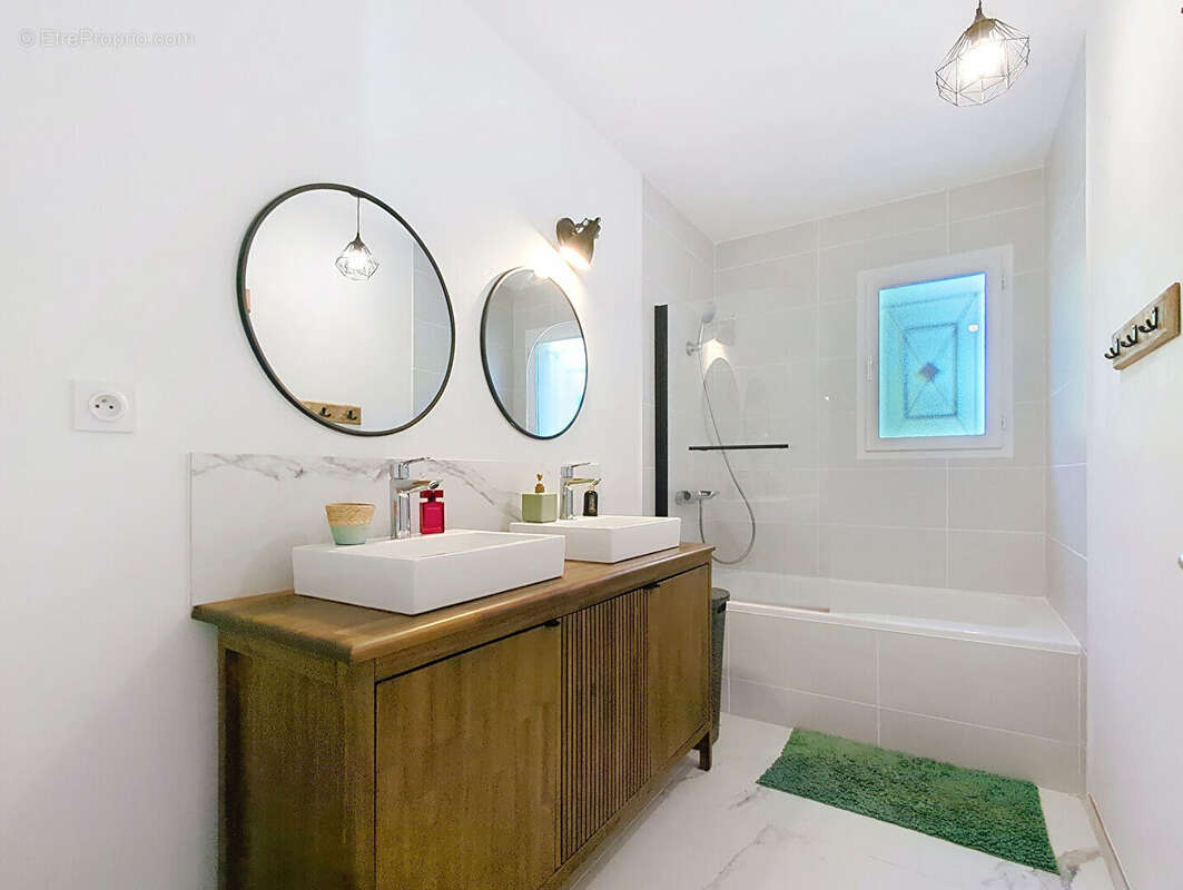 Maison à BELIN-BELIET