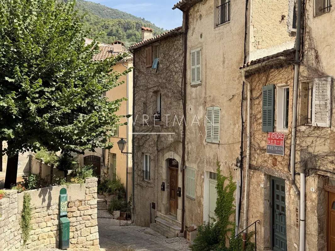 Maison de village avec terrasse et vue panoramique - SEILLANS - photo 3