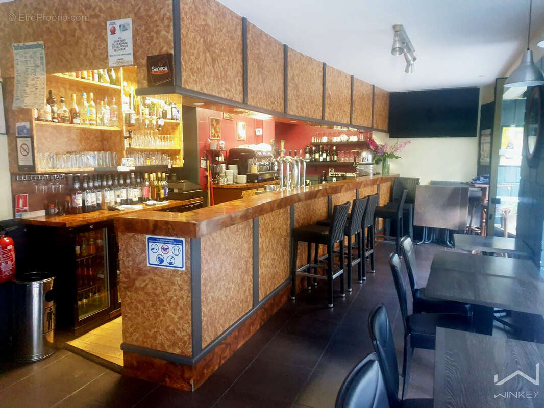 Commerce à MANTES-LA-JOLIE