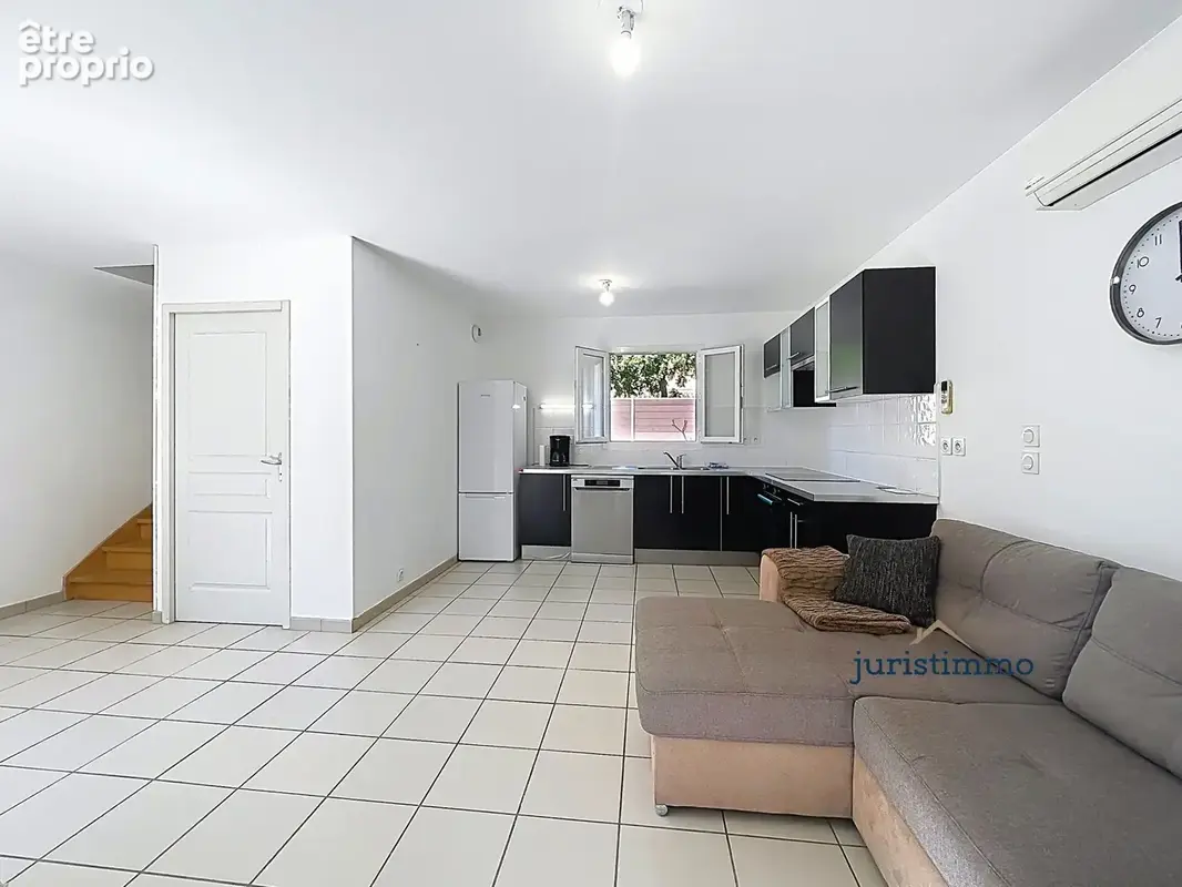 Charmante maison avec 3 chambres, jardin arboré et climatisation. - photo 3
