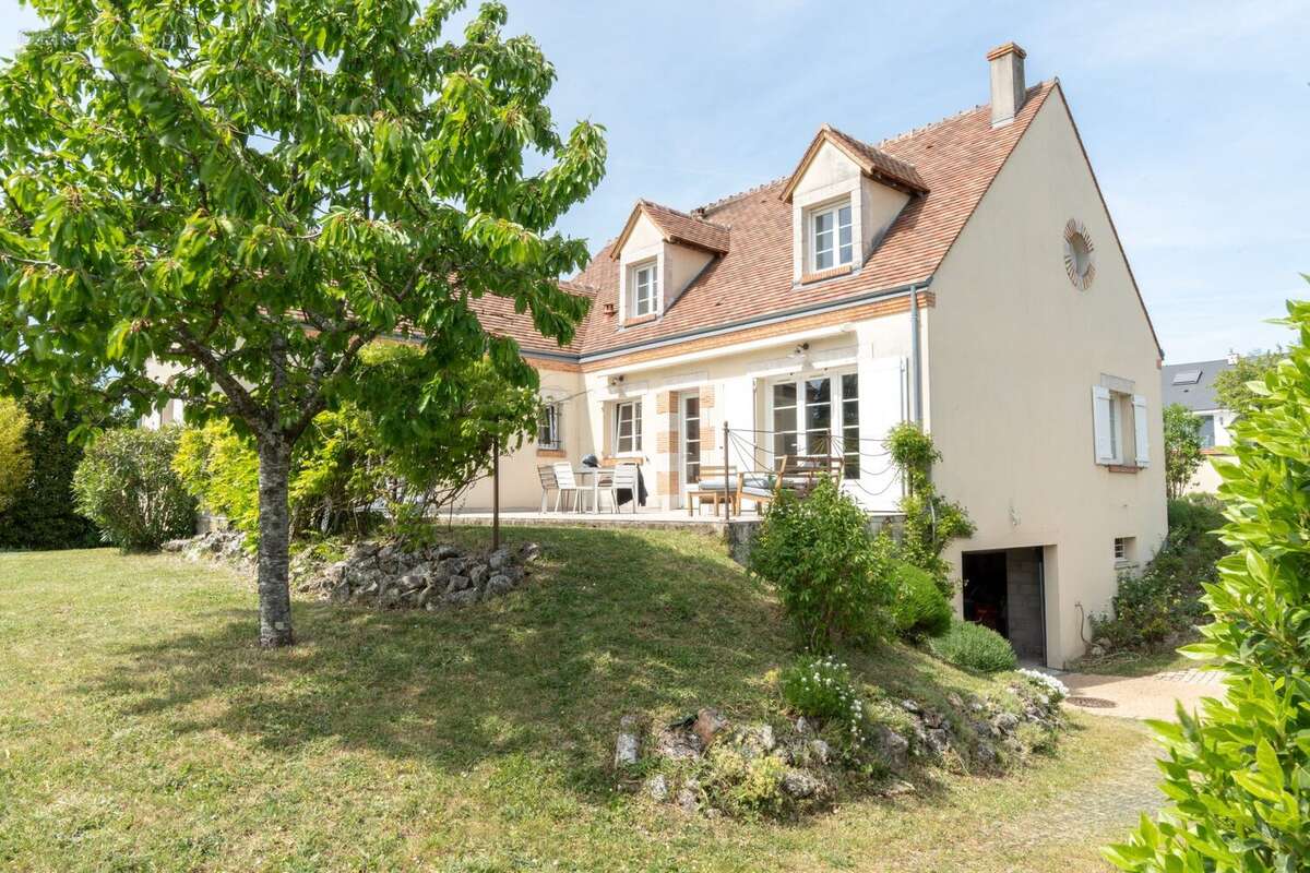 Maison à COMBLEUX