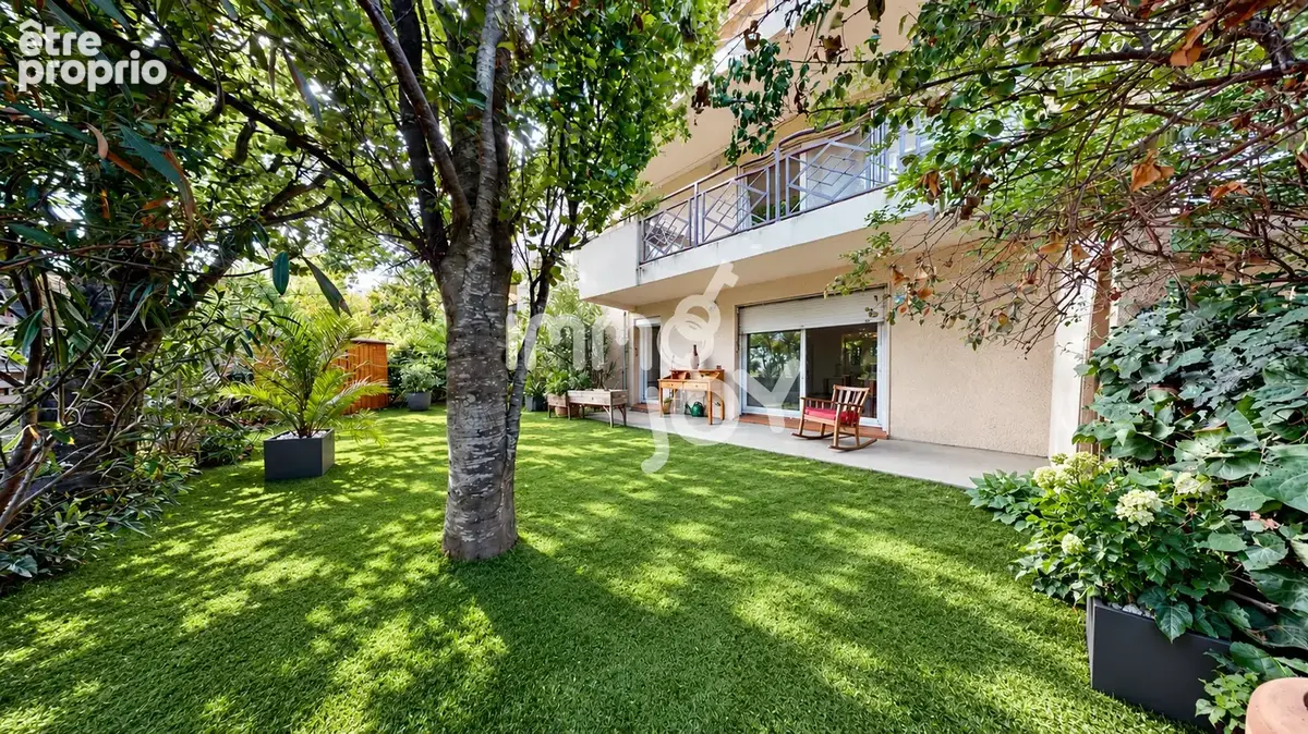 Un appartement avec un véritable jardin, le confort d’une maison en pleine ville ! - photo 12