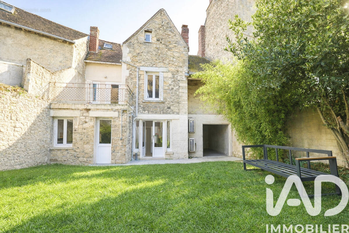 Photo 1 - Maison à SAINT-LEU-D'ESSERENT
