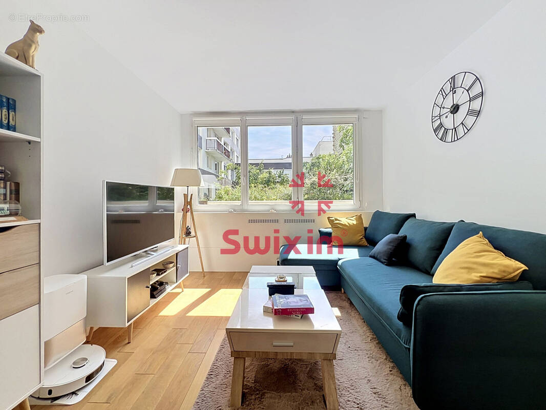 Appartement à PARIS-10E