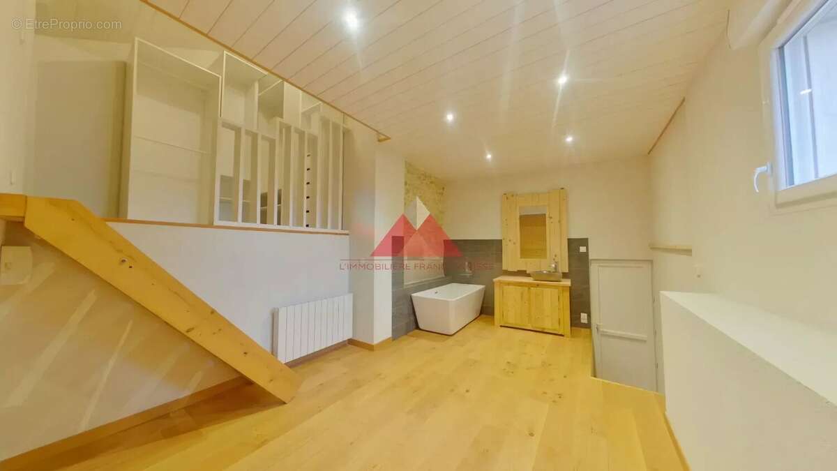 Maison à FORT-DU-PLASNE