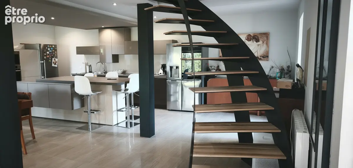 Cazes-Mondenard - Maison de caractère rénovée avec vue exceptionnelle - 185 m² habitables - 4 chambres - 4 015 m² de terrain - photo 6