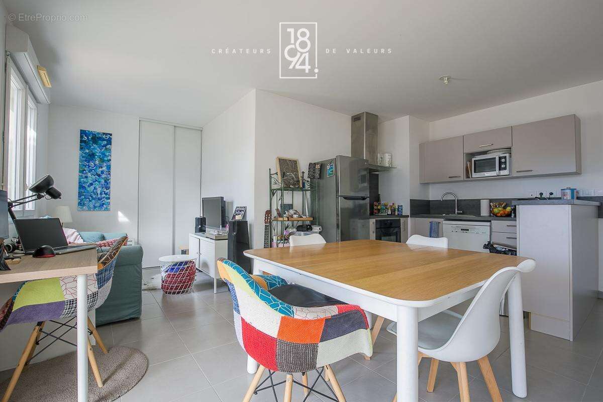 Appartement à MARSEILLE-11E
