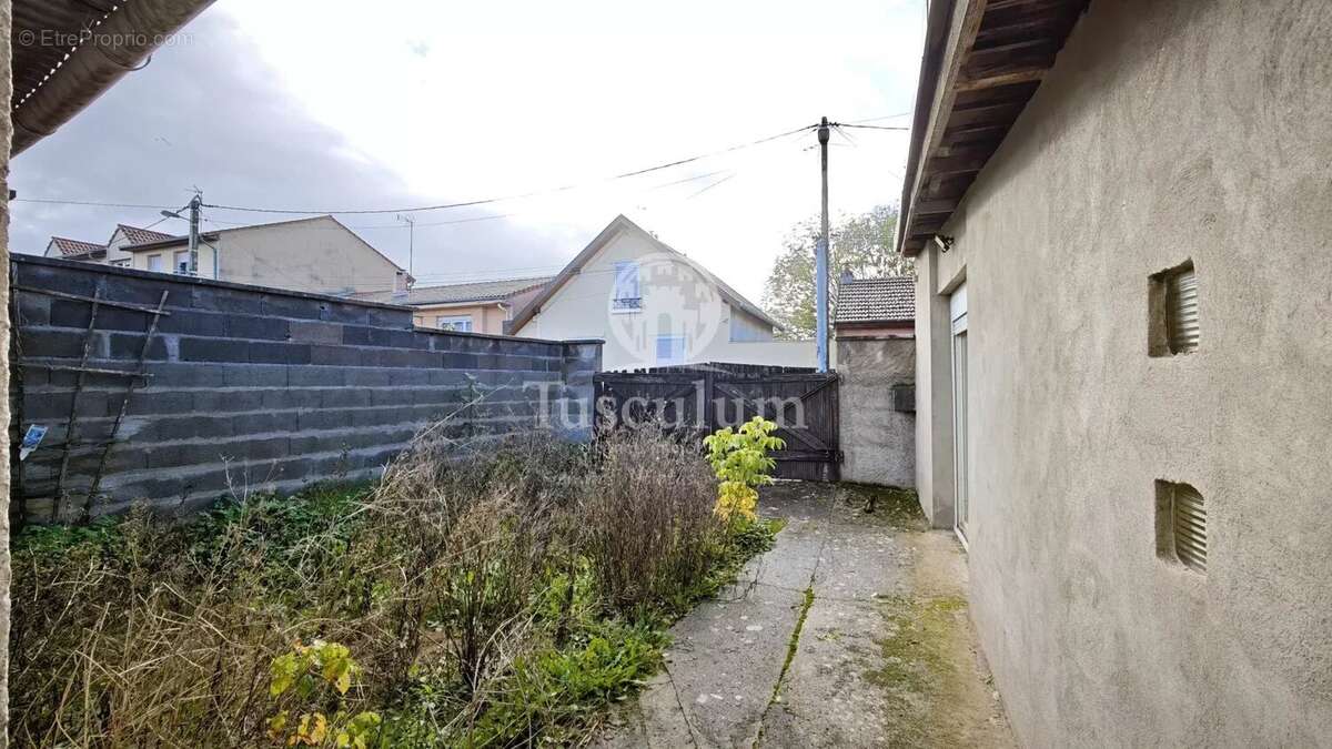 Appartement à JARNY