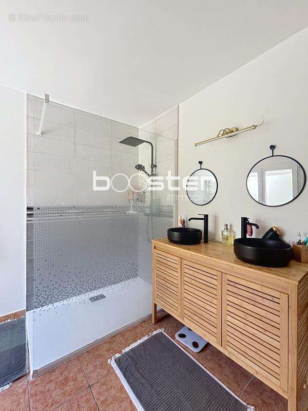 Maison à SAINT-YRIEIX-LA-PERCHE