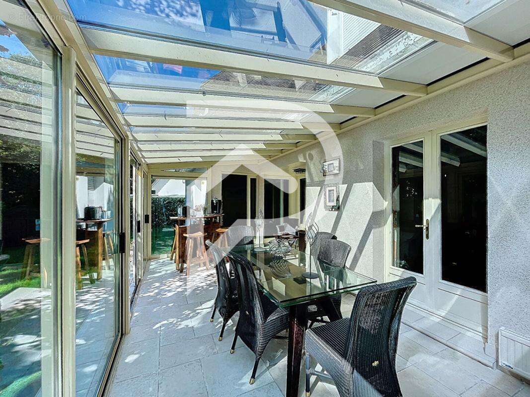 Maison à SAINT-LEONARD