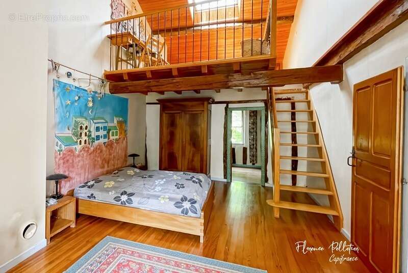A vendre ancienne métairie 182 m² habitables et 350 m² d’atelier proche de Cuq-Toulza - photo 11