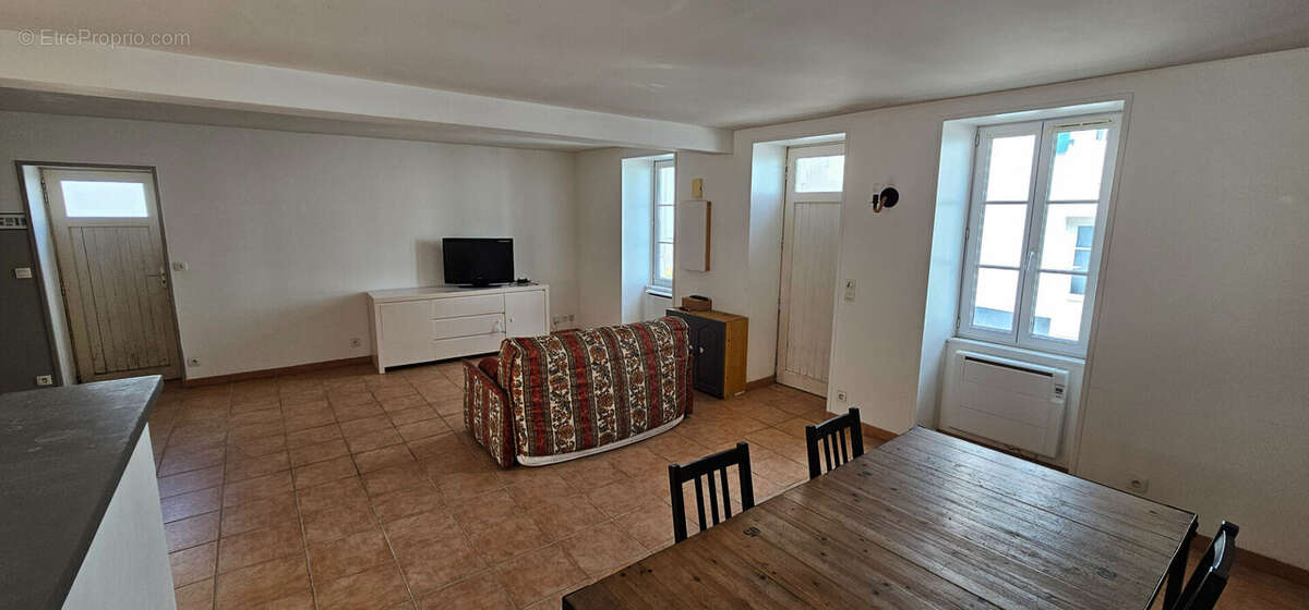 Maison à SAINT-CLEMENT-DES-BALEINES