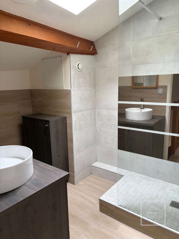 Appartement à LES CHERES