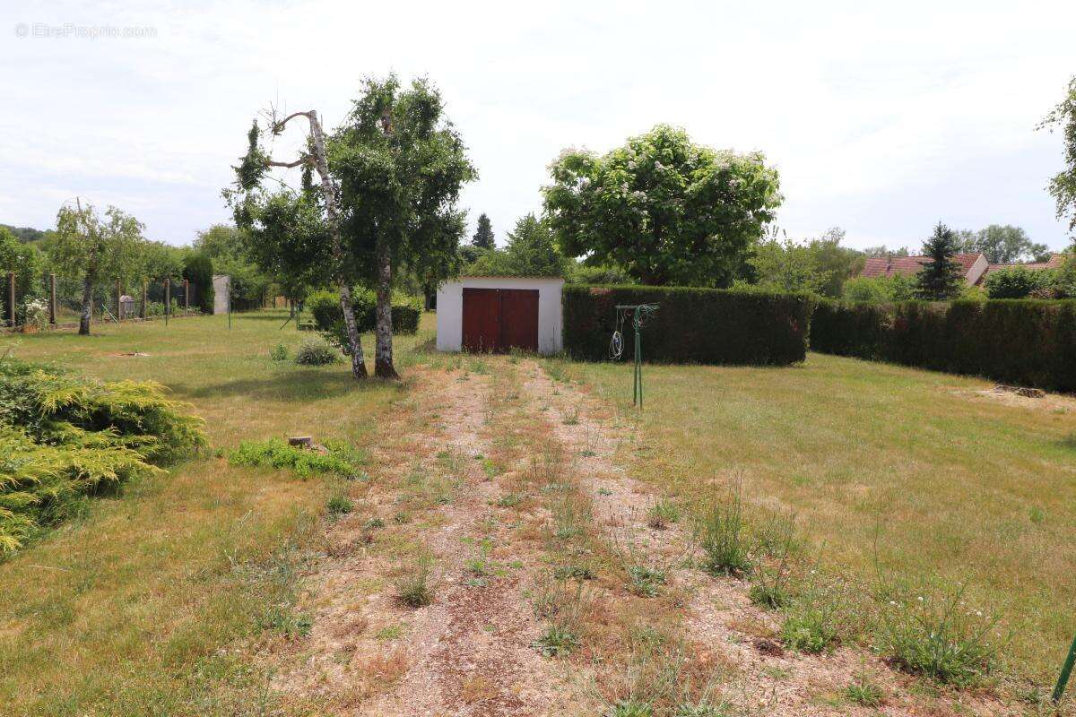 Pavillon sur sous-sol aménagé à vendre- ST PERE - photo 3