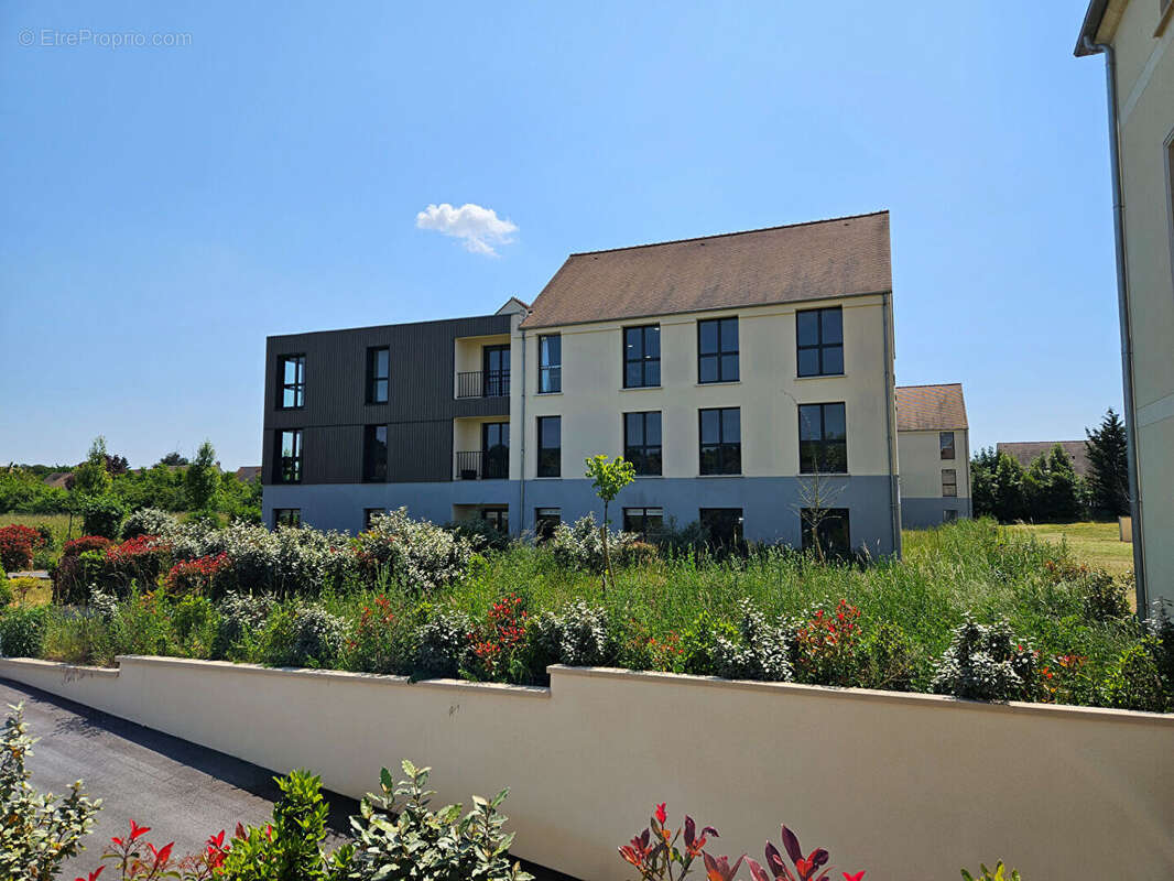 Commerce à LA CHAPELLE-EN-SERVAL