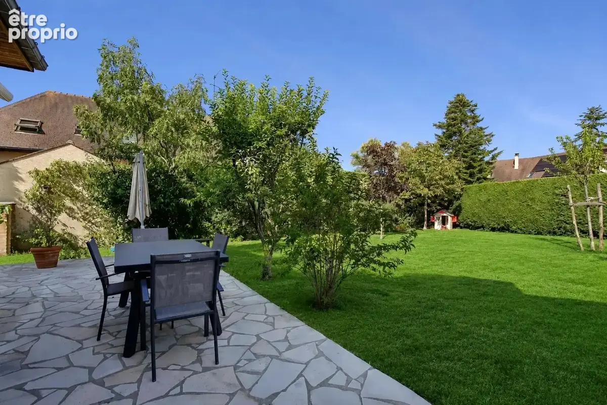 Croissy sur seine - maison familiale de 176 m² - 5 chambres - terrain de 867 m² - photo 16