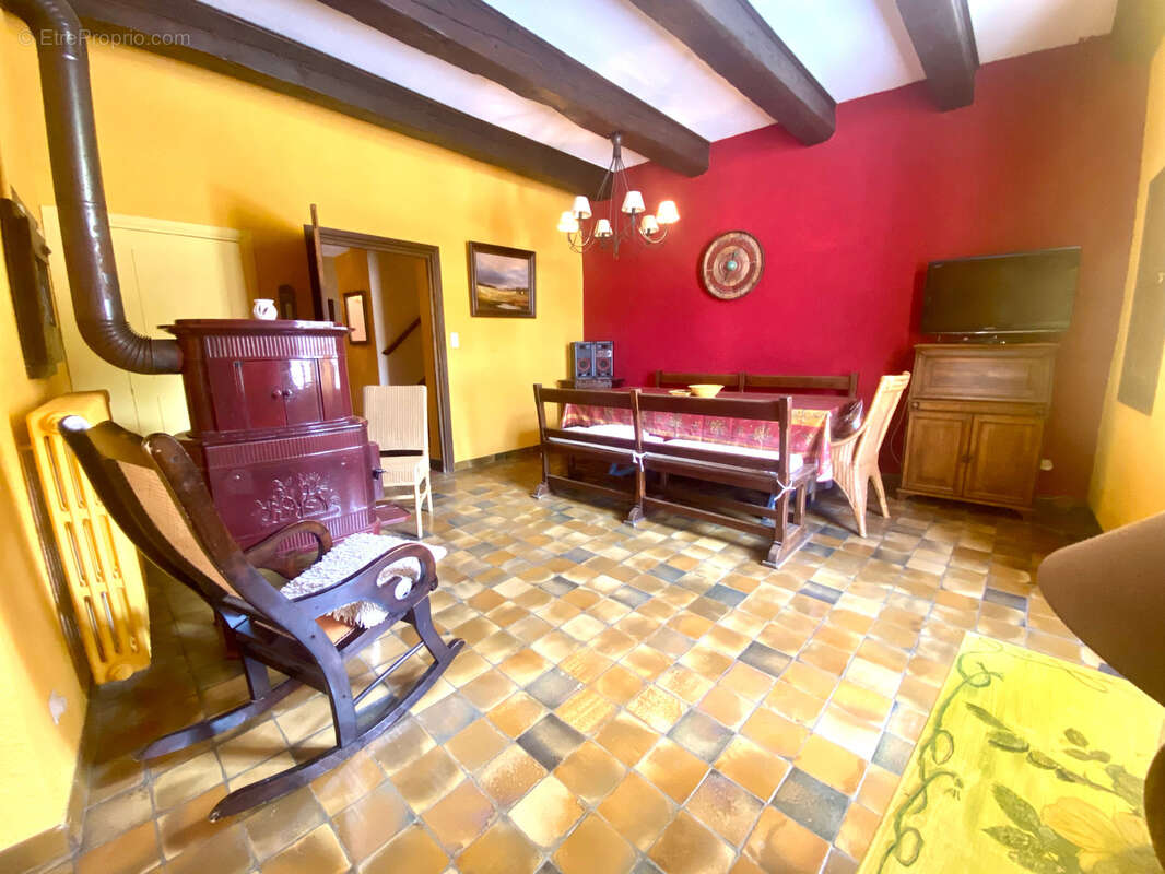 Remuzat - maison de village spacieuse / terrasse / jardinet - photo 8