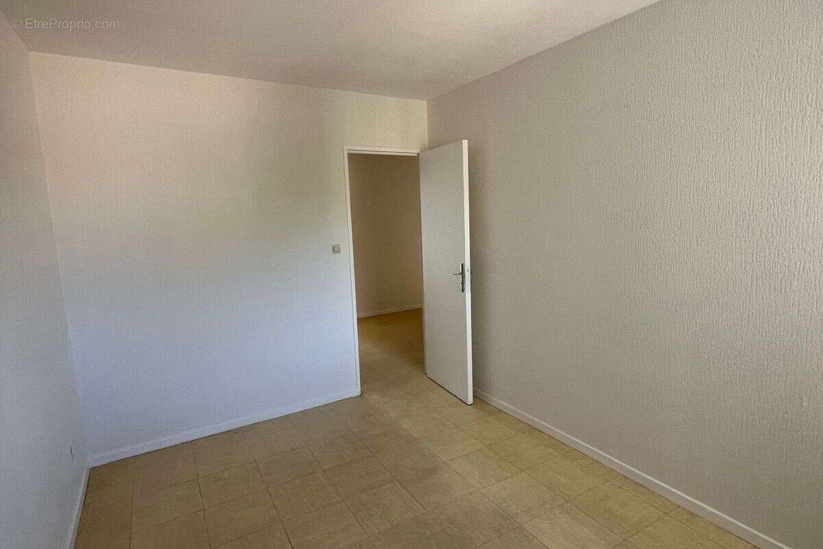 Appartement à PORT-DE-BOUC