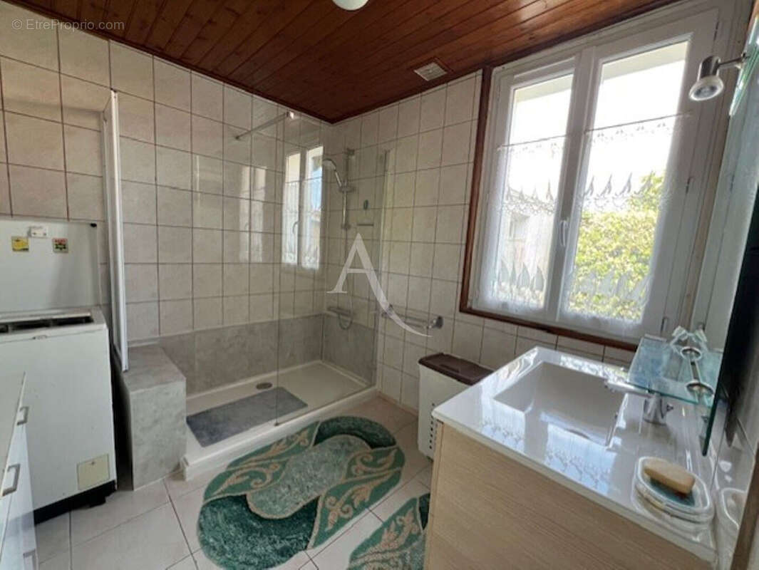 Maison à L&#039;EPINE