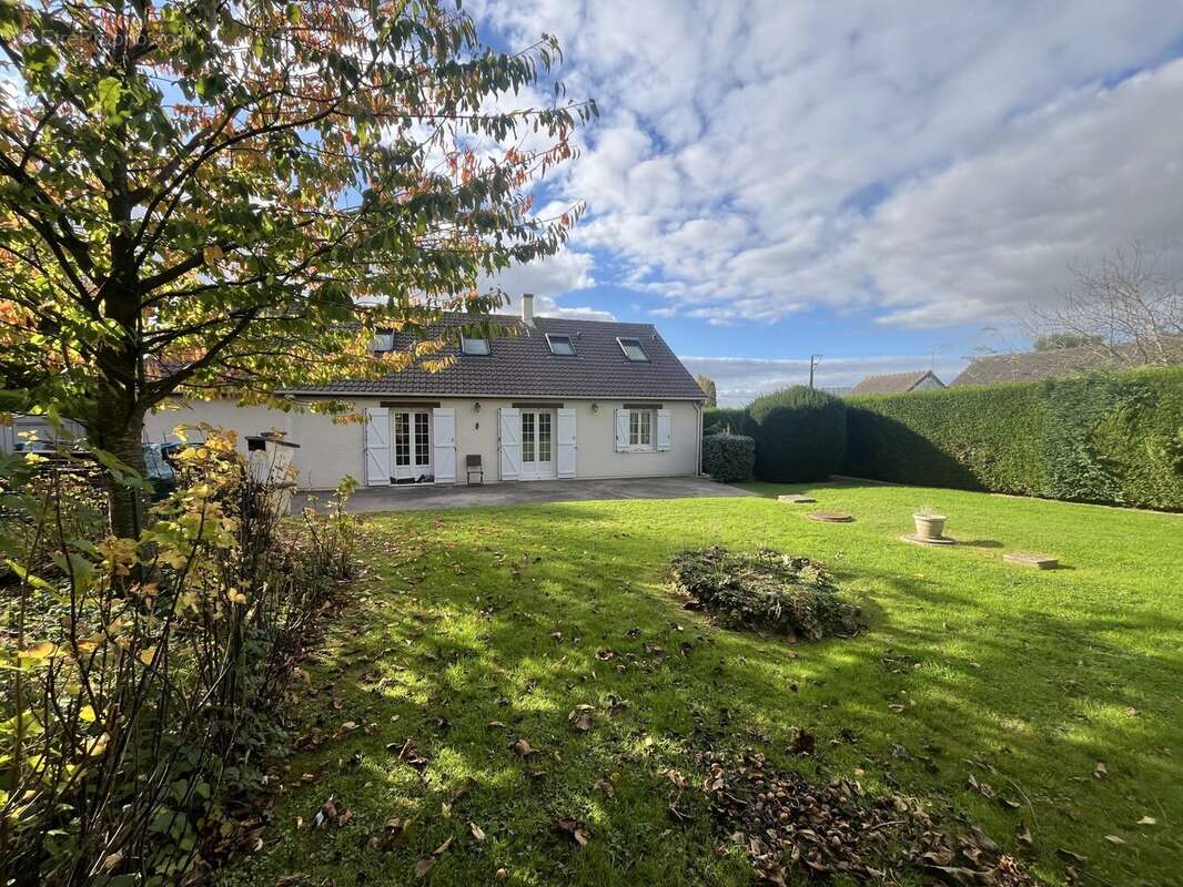 Maison à SAINT-CLAIR-SUR-EPTE