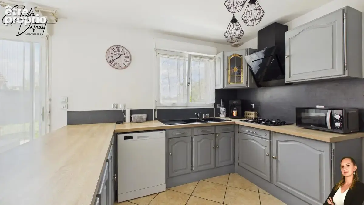 Maison 5 pièces 88 m² à vendre à La Bazoge (72650) - photo 4