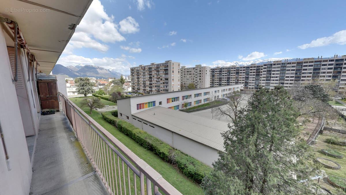 Appartement à ECHIROLLES